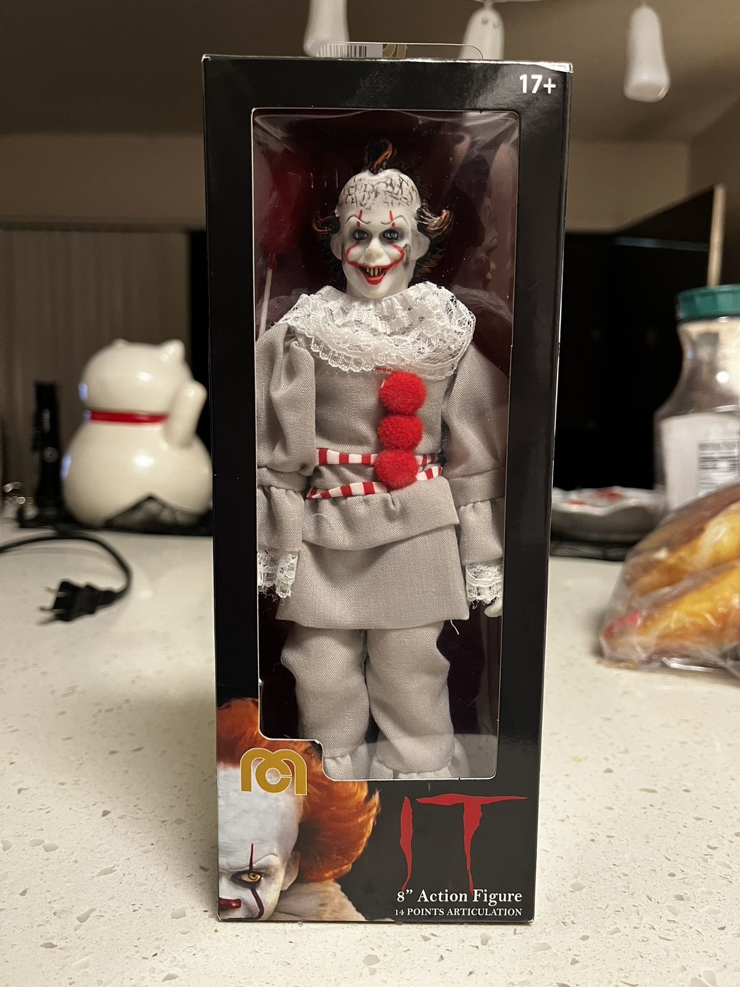 IT Pennywise (2017) 8" Mego Figure