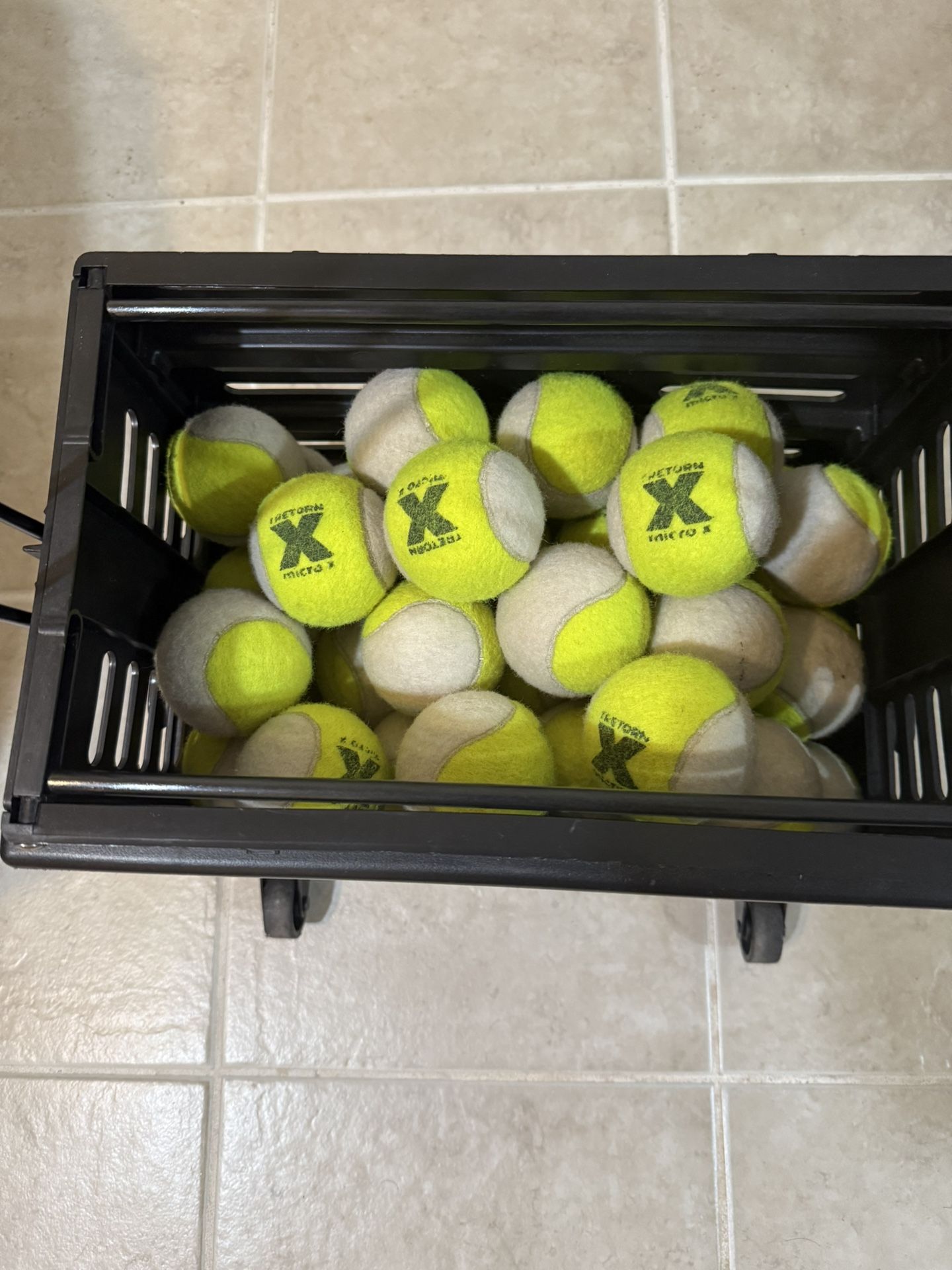 Tretorn micro x pressureless balls(54 Count)