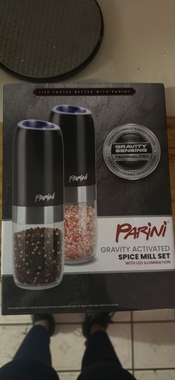 GRAVITY ACTIVATED, SALT, AND PEPPER SHAKERS