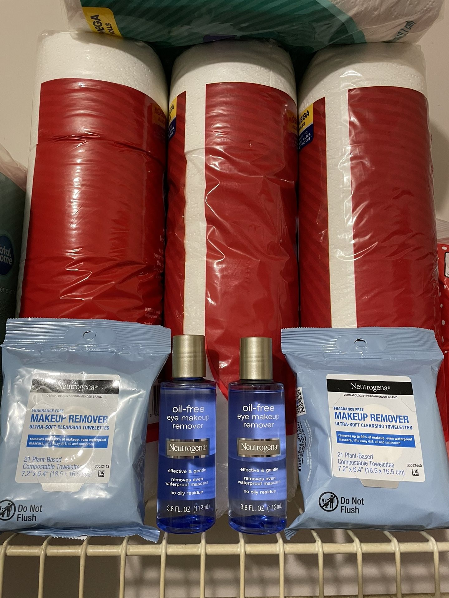 Neutrogena Makeup Remover Bundle
