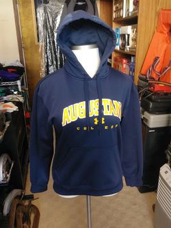 Like New SM Under Armour Sweatshirt
