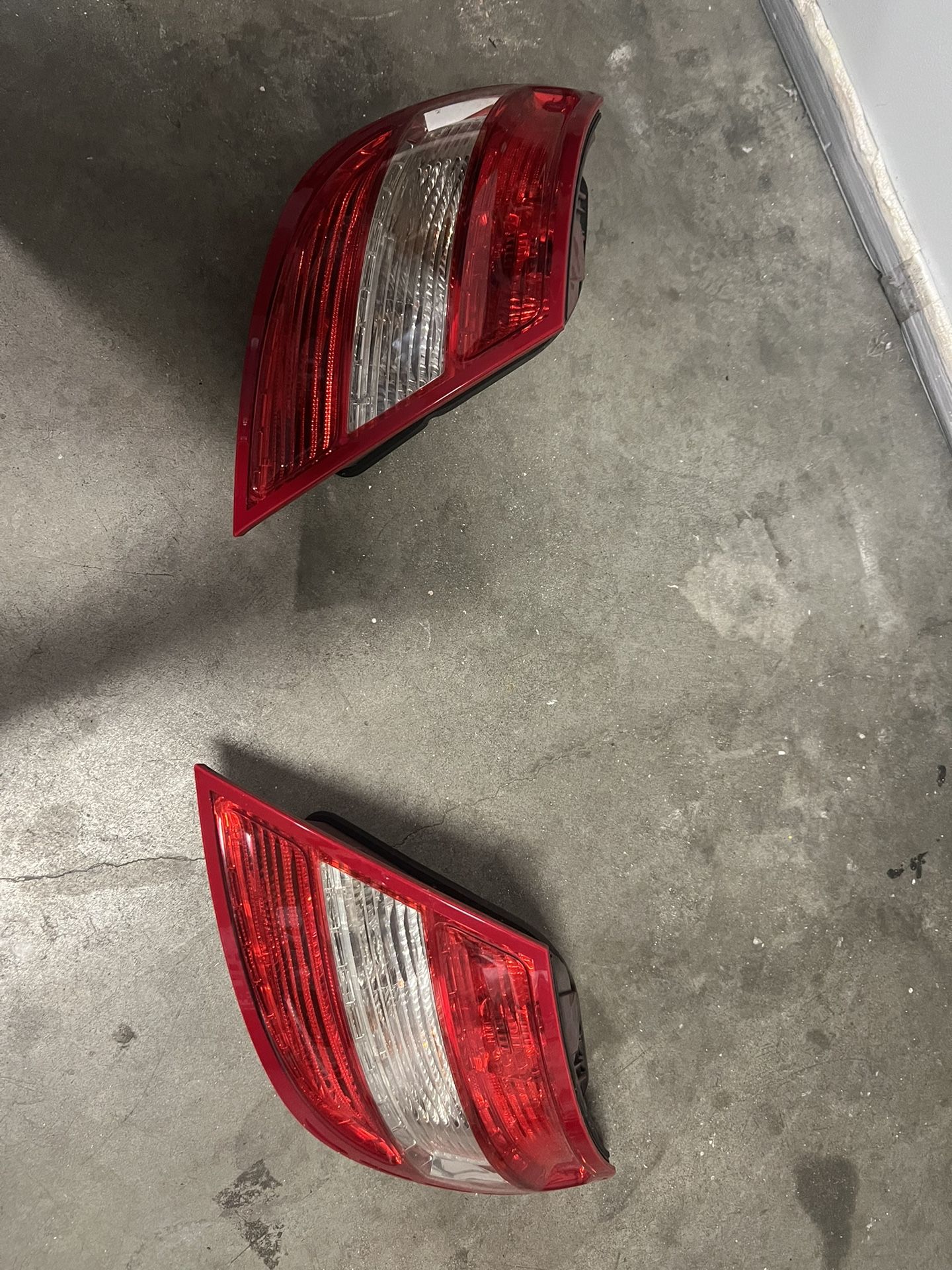 OEM TAIL LIGHTS FOR MERCEDES C300 Like New 