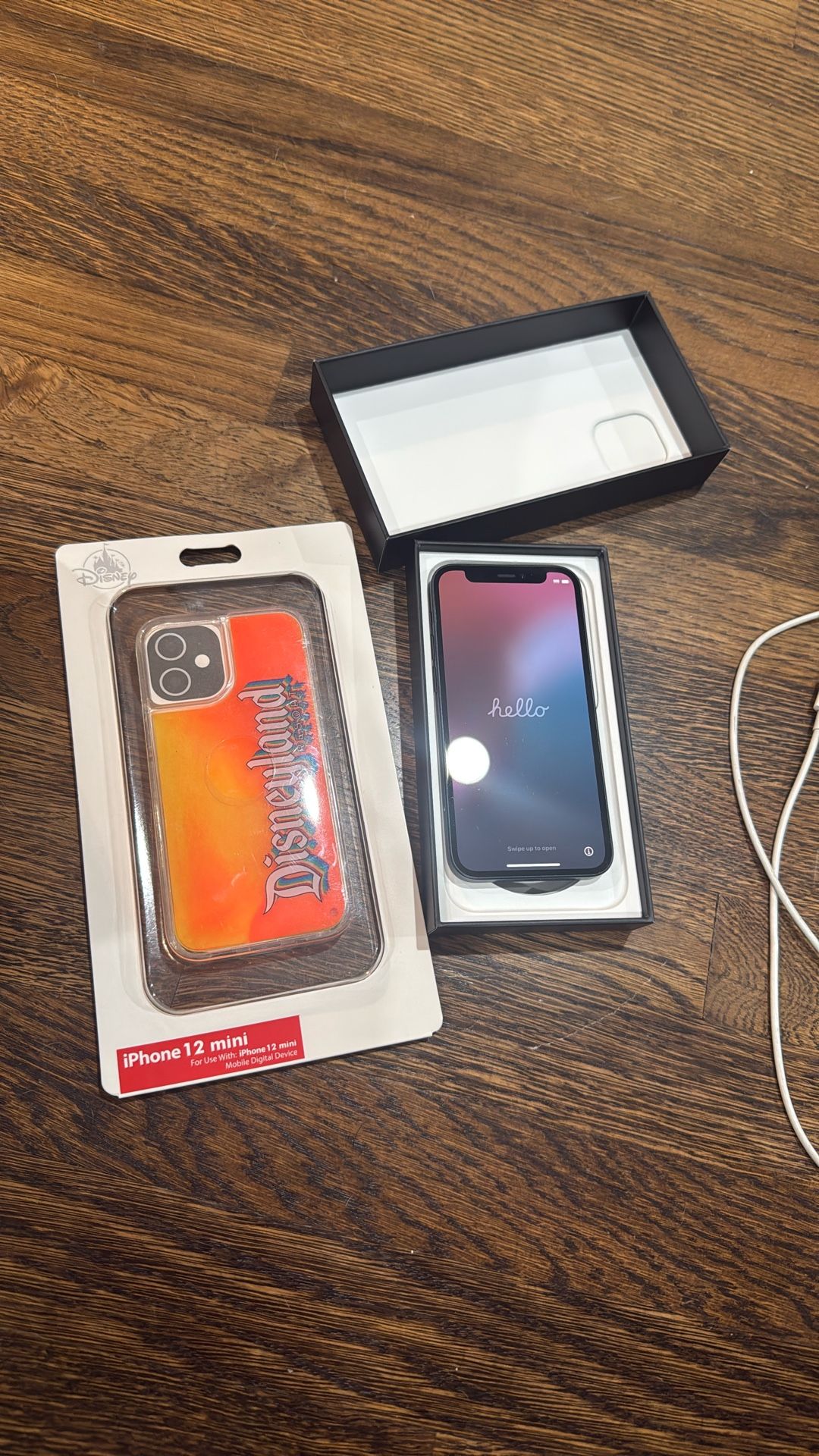 iPhone 12 Mini (Black) 64 GB & Disneyland Case