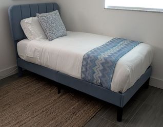 Single Bed- PRICE NEGOTIABLE