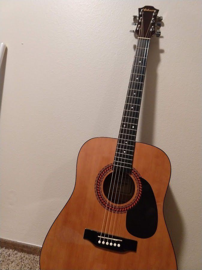 Hohner HW220 Acoustic Guitar