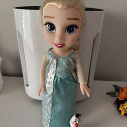 Frozen Elsa Doll With Snowman 