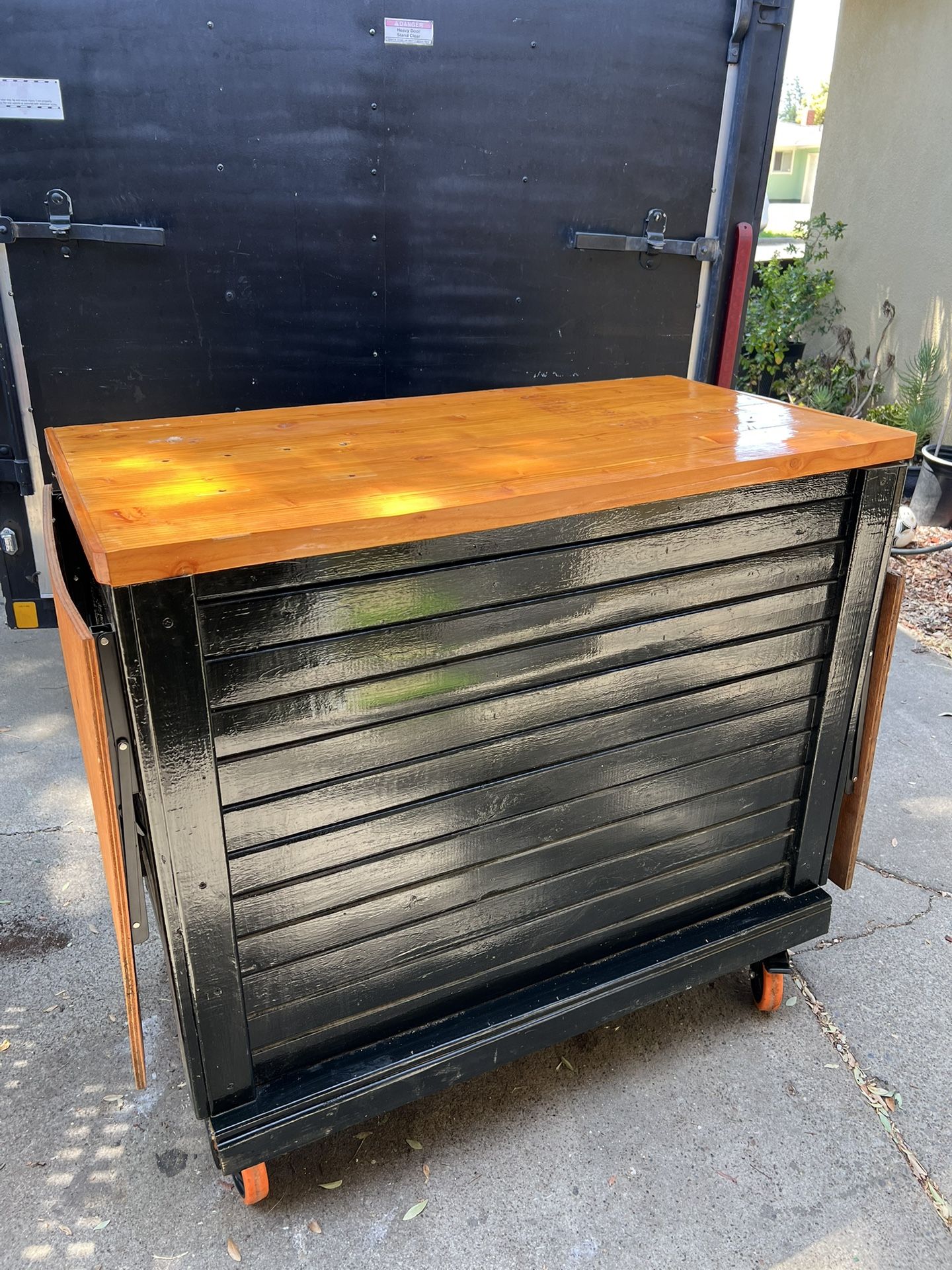 Mobile cart 