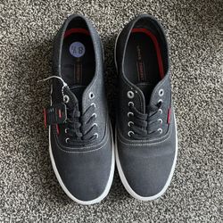 Levis Men shoes Size 8 1/2 