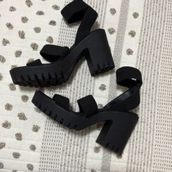 Madden NYC Chunky Sandal Heel