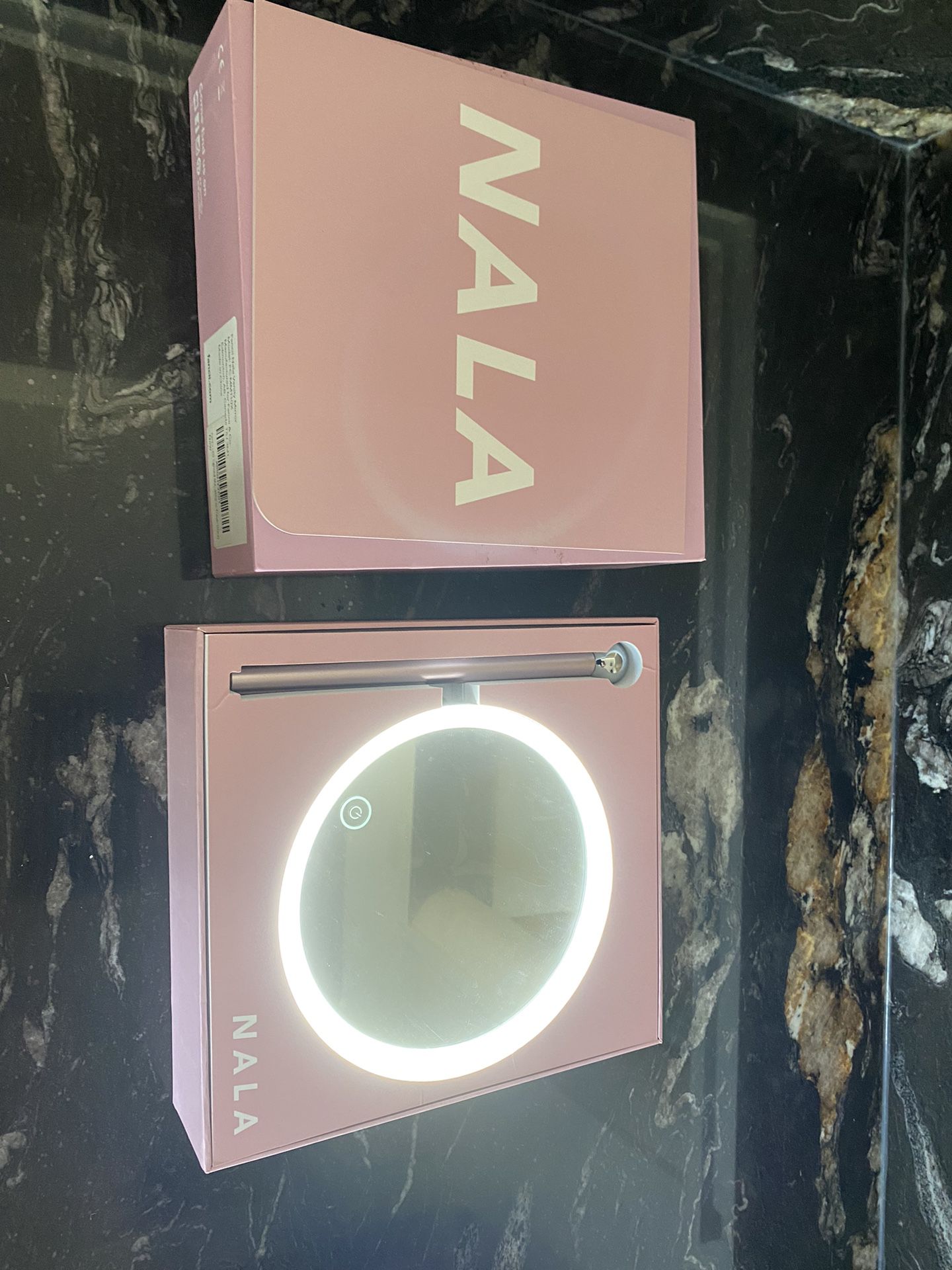 ,,,, CHARGEABLE MAKEUP MIRROR ….. 