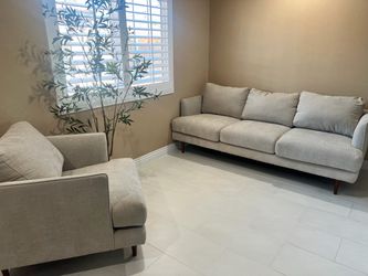 Living Spaces Living Room Set