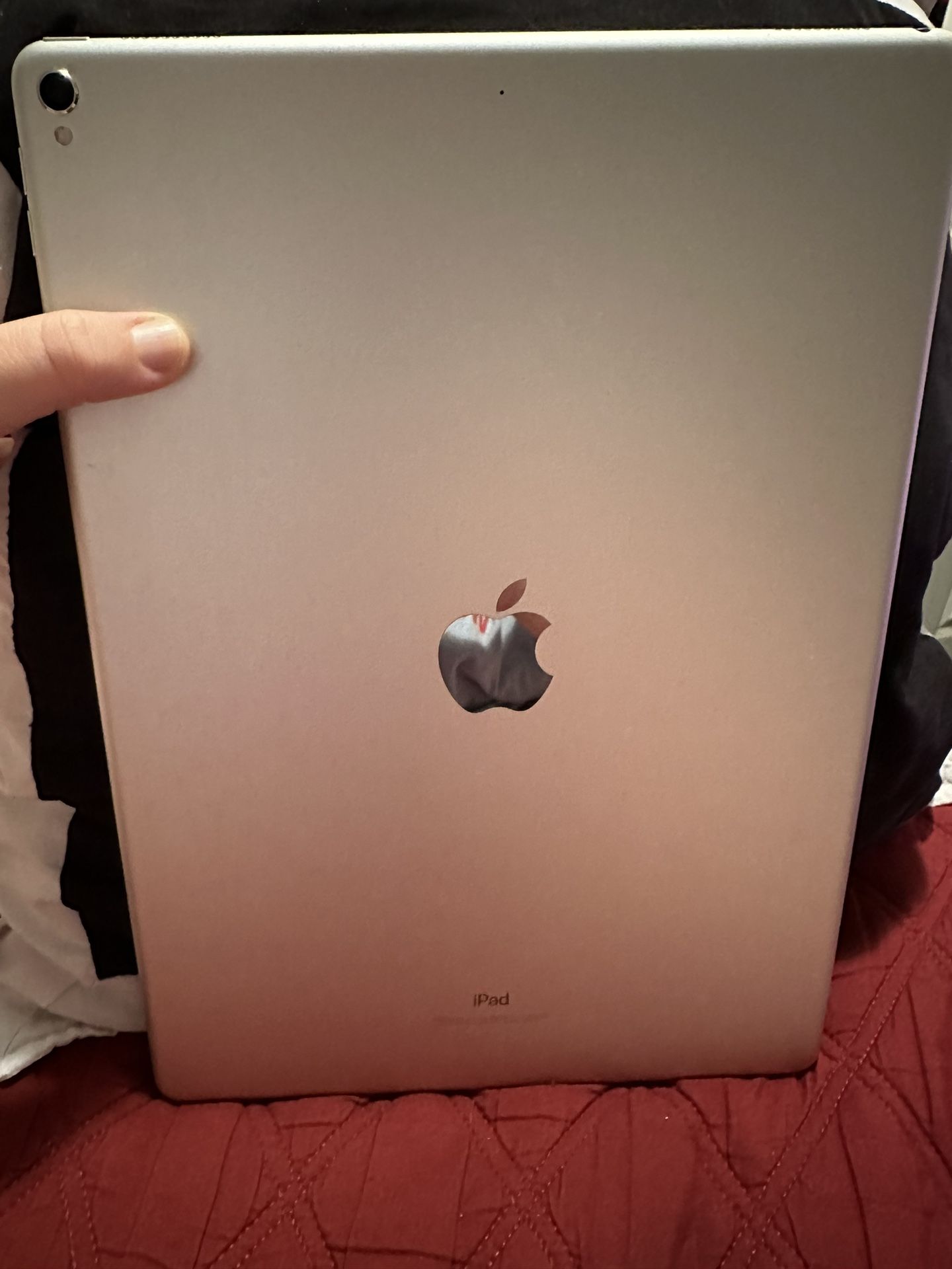 Apple iPad Pro 12.9" 2nd Gen. A1670 512GB Gray Wi-Fi Only Tablet for parts