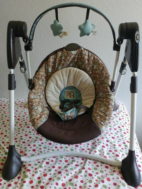 Graco (Foldable battery powered) compact baby swing