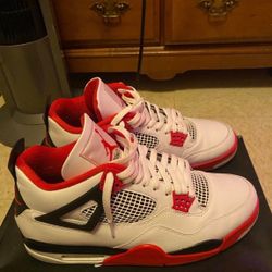 Jordan 4 Retro Fire Red