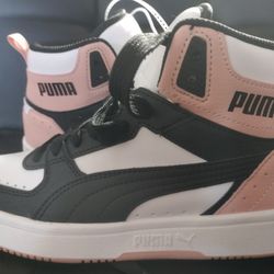 Pink Puma Shoes 