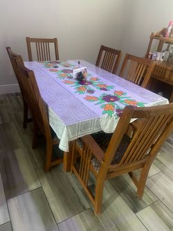 Table 6 chairs