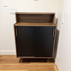 Shoe Storage Cabinet with Sliding Doors