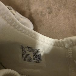 Nike 7 new teenagers, I don't have the box. 