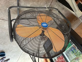 Global Industrial 36" Portable Tilt Blower Fan, Direct Drive