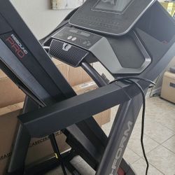 Proform 2000 Treadmill 