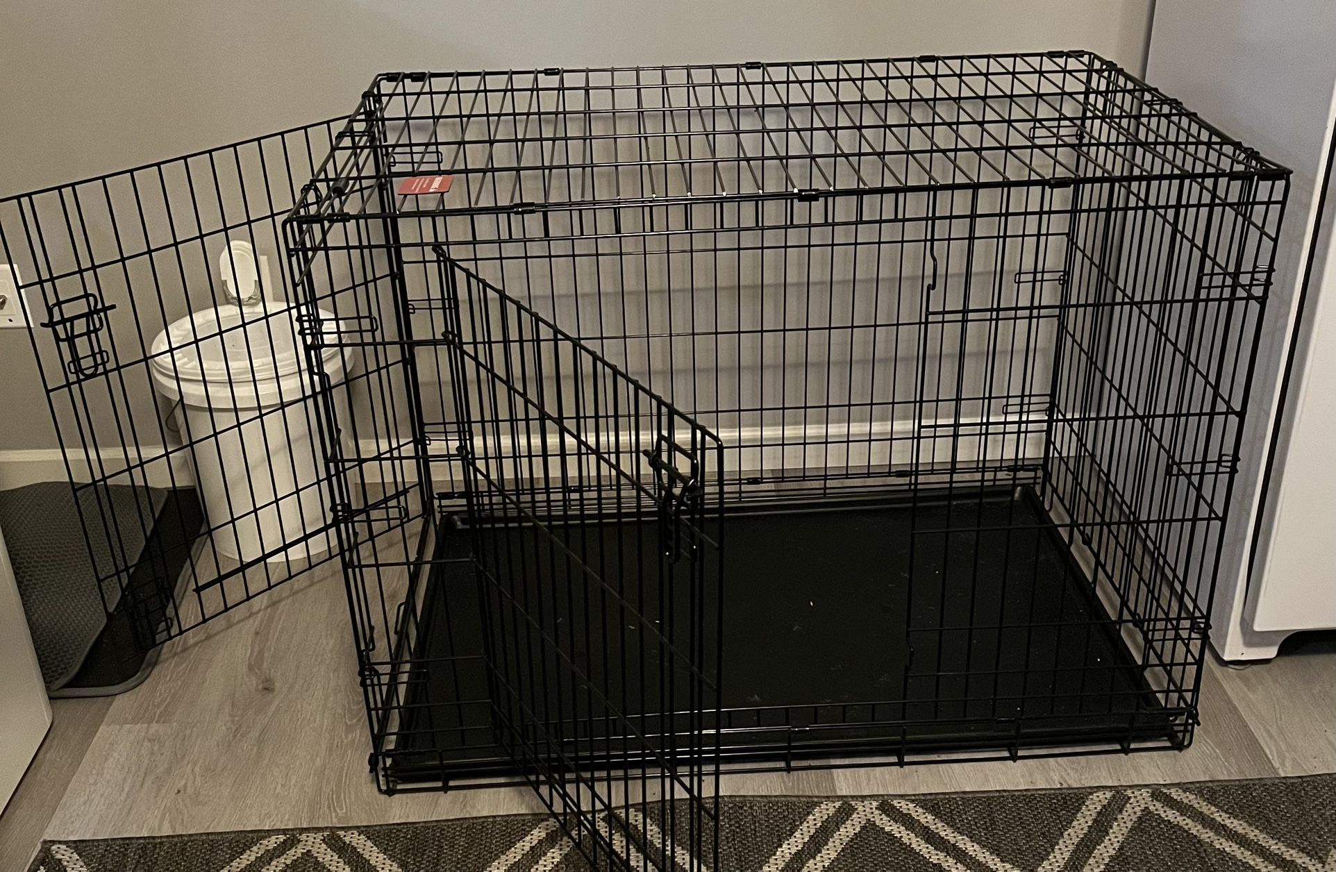 Large Kong Dog Crate With Divider