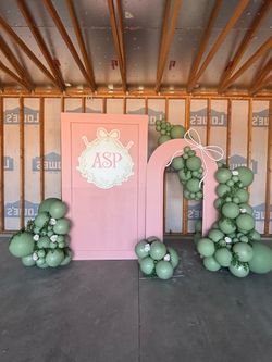 Balloon backdrop setups