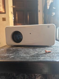 TMY mini projector