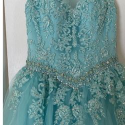 Quincena Our Sweet Sixteen Dress.   Color Tiffany 