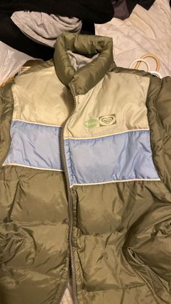 Lg ROXY Vintage Puff Coat! So Super Cute. Removable Sleeves. Like New.