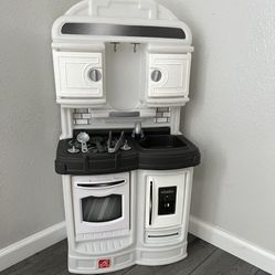 Toddler kitchen 