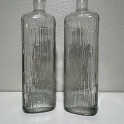 Set Of 2 750ml Clear Glass Screw Top Bottles With Rectangular Pattern
