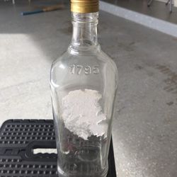 Jose Cuervo 1979 Tequila Glass Bottle 1.5 liters. Clear Glass Empty Clean. w Cap. condition As Shown In Photos. 