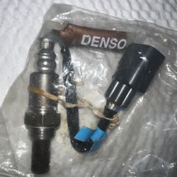 DENSO Wideband Oxygen Sensor: Upstream, 4 Wire, 8.66" Long, Heated, Exact Fit Part # (contact info removed)