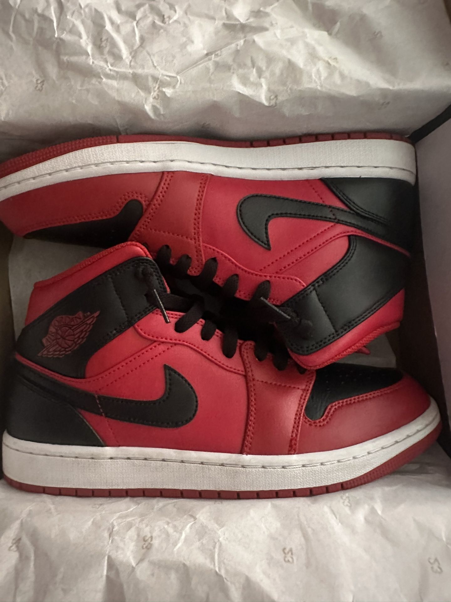 Air Jordan 1 Mid