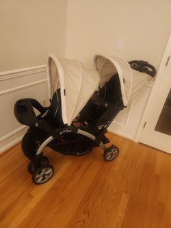 Baby Trend Double Stroller Sit N' Stand Folds Clean