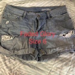 Womens/Juniors Faded Glory Denim Shorts, Size 6