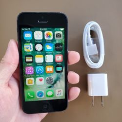 iPhone 5 - GSM UNLOCKED - Like New