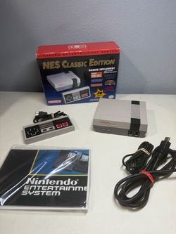 Authentic Nintendo Classic Edition NES Mini Game Console 30 Games Excellent Used
