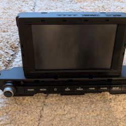 2019 2020 Hyundai Elantra Car Radio OEM