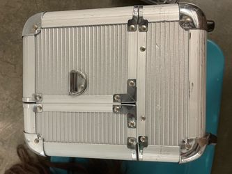 Professional Aluminum Makeup Train Case Organizer with Keys