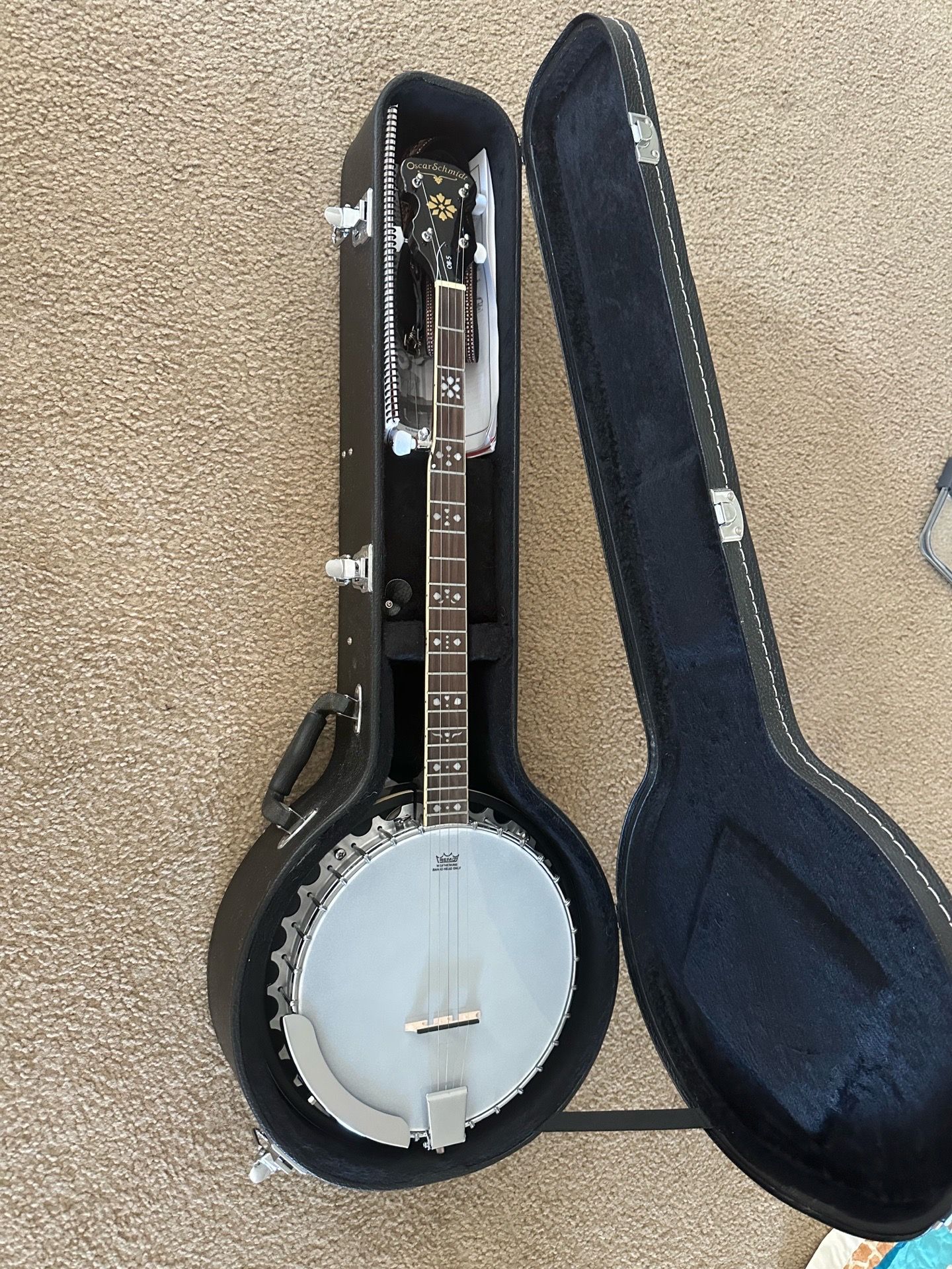 Oscar Schmidt 5 string banjo