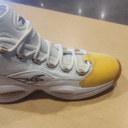 Rebook Shoes 