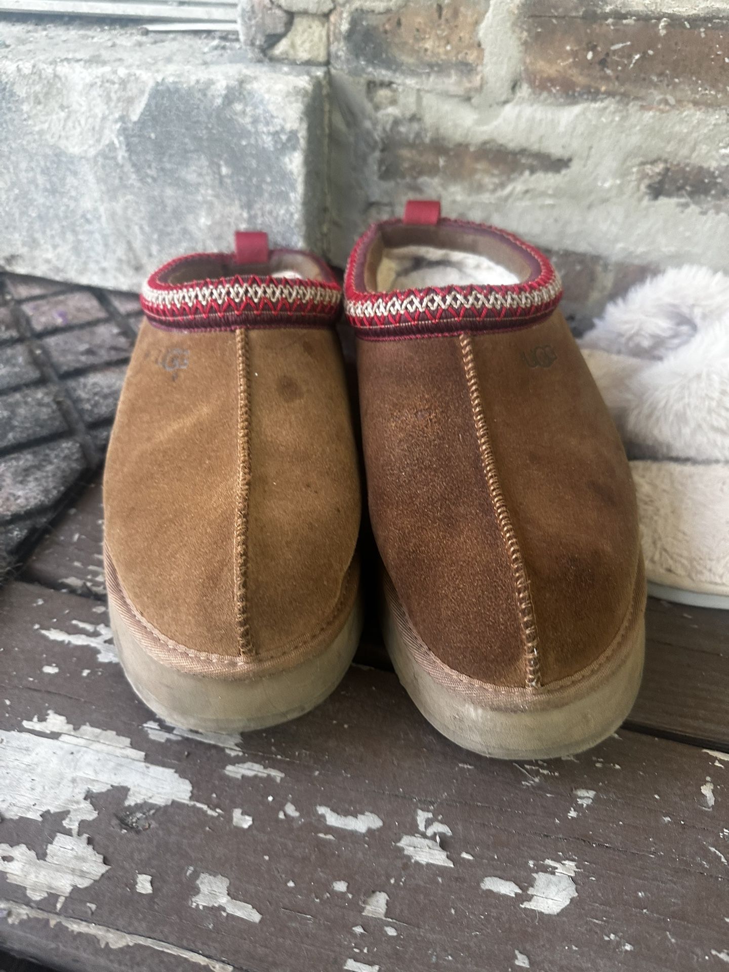 Ugg
