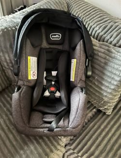 Evenflo lite max Car Seat and Base