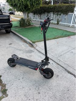 Rogue Raptor Scooter