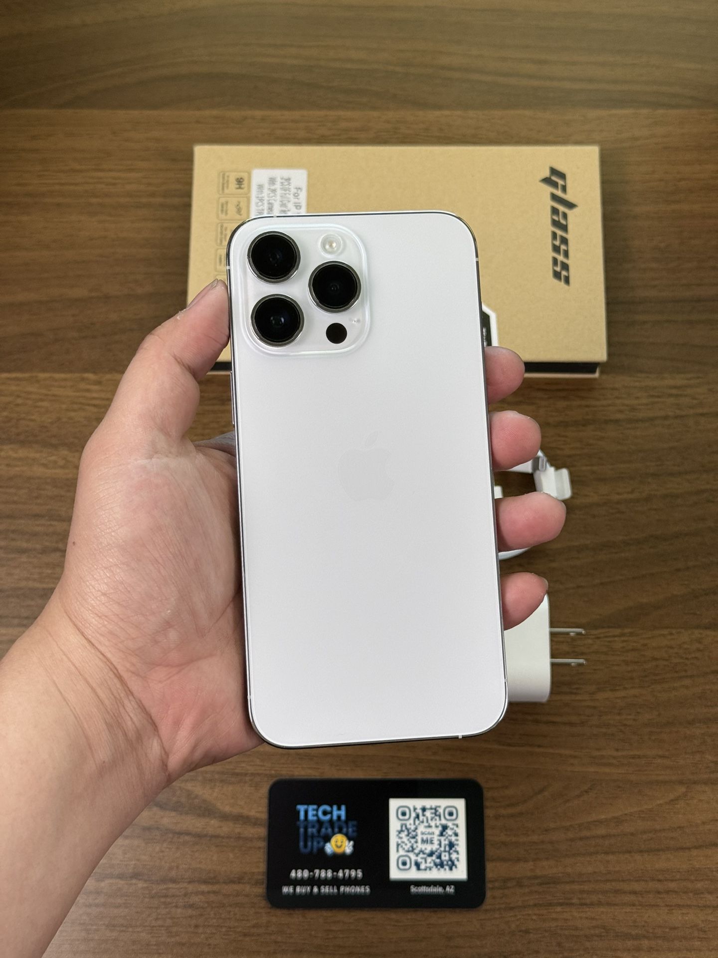iPhone 14 Pro Max 256Gb White 🤍 Unlocked *Free Case, Screen Protector And Charger*