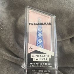 Tweezerman Mini Slant Tweezer Brand New 