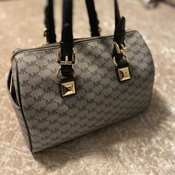 💕Michael Kors Satchel