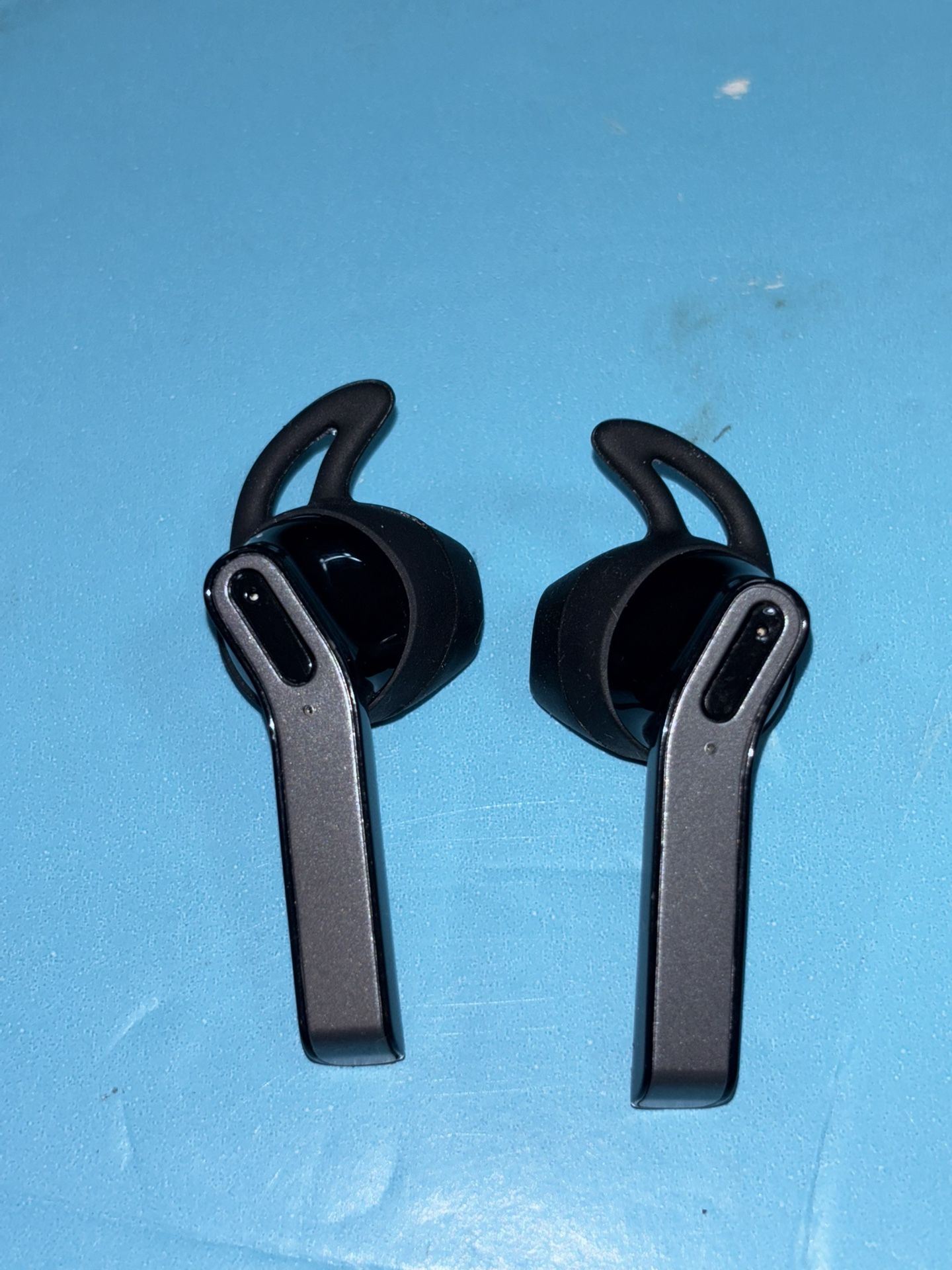 NEW Strata Wireless Earbuds