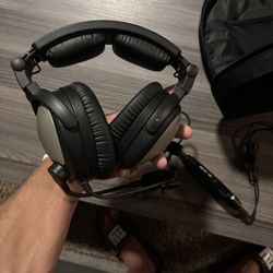 Lightspeed Aviation Sierra ANR Aviation Headset